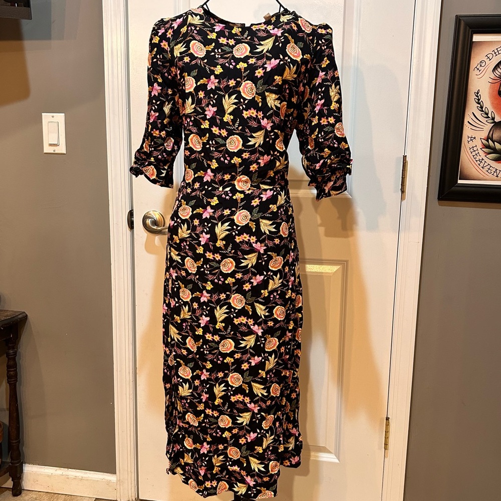 LOFT Floral Ruffle Sleeve Midi Dress